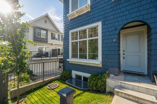 Photo 2: 43 16678 25 Avenue in Surrey: Grandview Surrey Townhouse for sale in "Freestyle by Dawson + Sawyer" (South Surrey White Rock)  : MLS®# R2711729