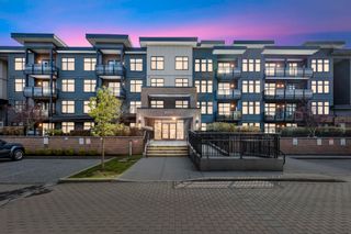 Main Photo: 405 20078 FRASER Highway in Langley: Langley City Condo for sale : MLS®# R2690479