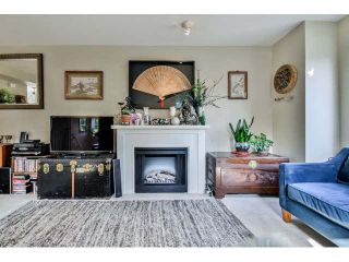 Photo 4: 1 14855 100 Avenue in Surrey: Guildford Townhouse for sale in "HAMSTEAD MEWS" (North Surrey)  : MLS®# F1449061