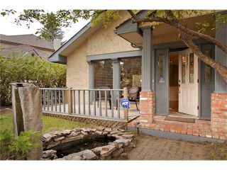 Photo 3: 2831 OAKWOOD Drive SW in Calgary: Oakridge House for sale : MLS®# C4079532