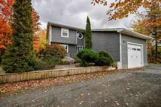 Photo 1: 749 Cobequid Road in Lower Sackville: 25-Sackville Residential for sale (Halifax-Dartmouth)  : MLS®# 202126177