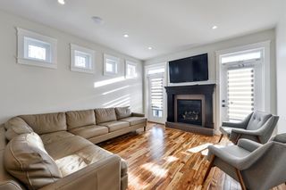 Photo 10: 517 14 Avenue NE in Calgary: Renfrew Semi Detached (Half Duplex) for sale : MLS®# A2032562