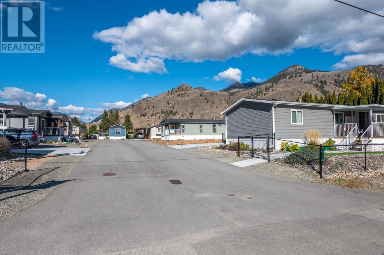 Main Photo: 1118 MIDDLE BENCH Road Unit# 9 in Keremeos: House for sale : MLS®# 10303820