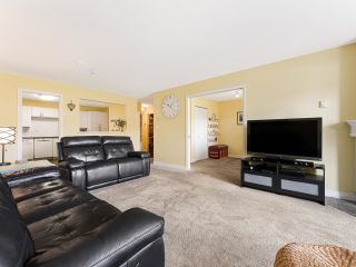 Photo 2: 247 2451 GLADWIN Road in Abbotsford: Abbotsford West Condo for sale in "Centennial Court - The Oaks" : MLS®# R2869948