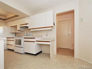 Photo 11: 3 9904 Third St in SIDNEY: Si Sidney North-East Row/Townhouse for sale (Sidney)  : MLS®# 745522