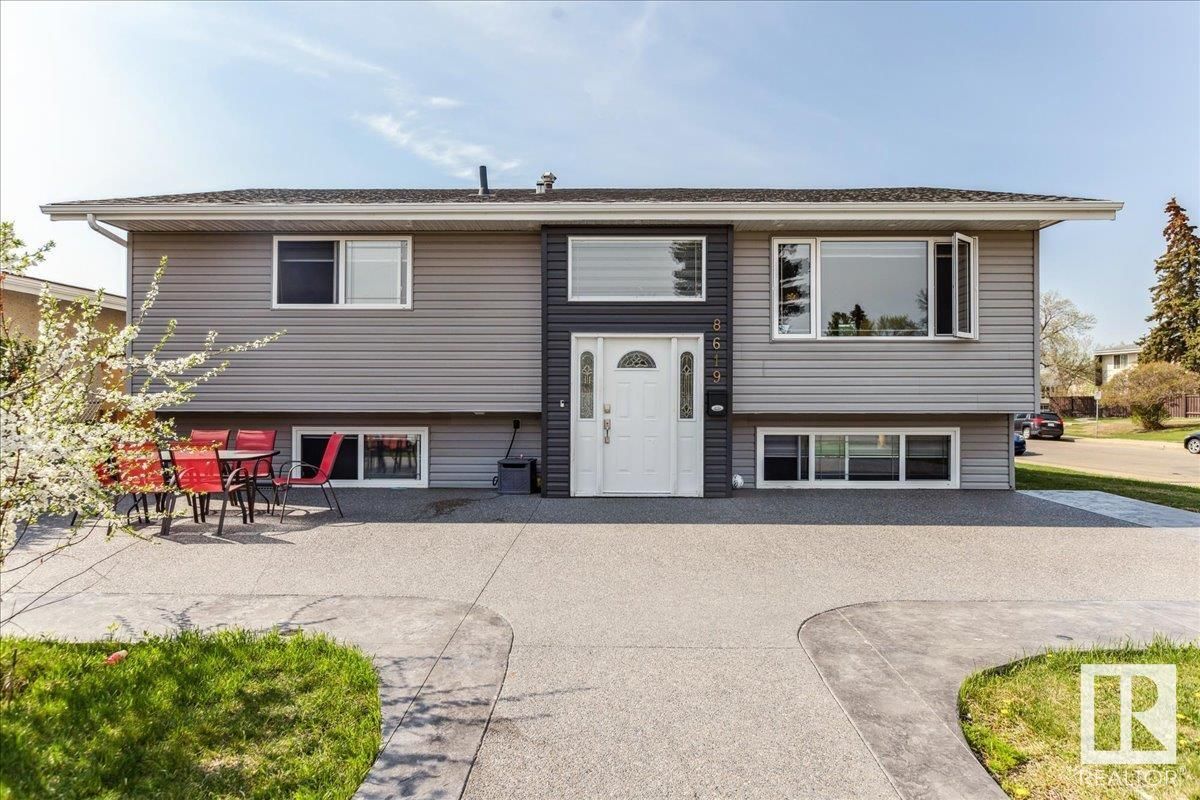 Main Photo: 8619 141 Ave NW in Edmonton: Zone 02 House for sale : MLS®# E4340237