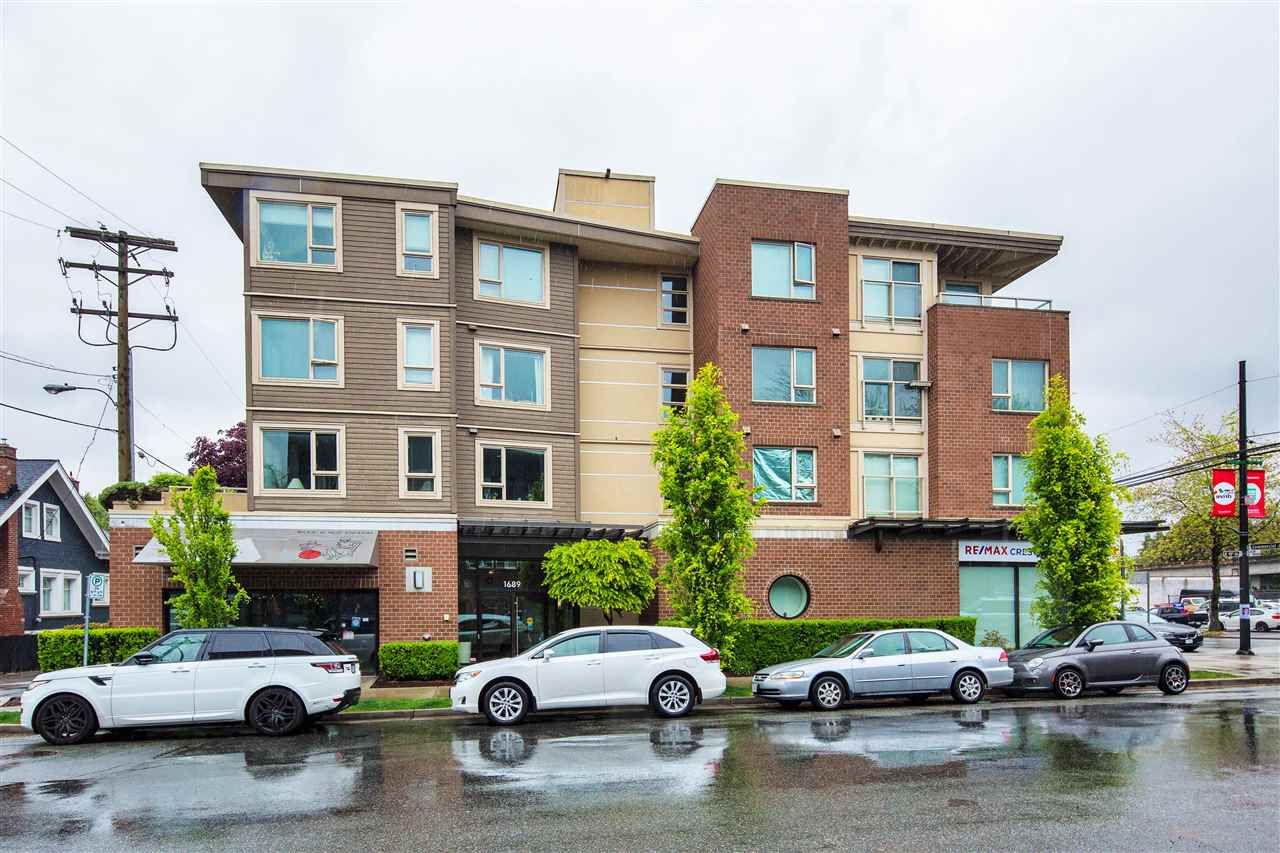 Main Photo: 306 1689 E 13TH Avenue in Vancouver: Grandview Woodland Condo for sale in "Fusion" (Vancouver East)  : MLS®# R2370706