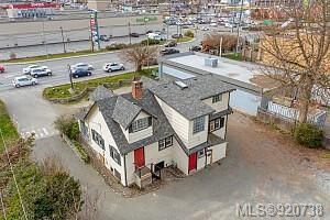 Main Photo: 160 Trans Canada Hwy in Duncan: Du East Duncan Mixed Use for sale : MLS®# 920738