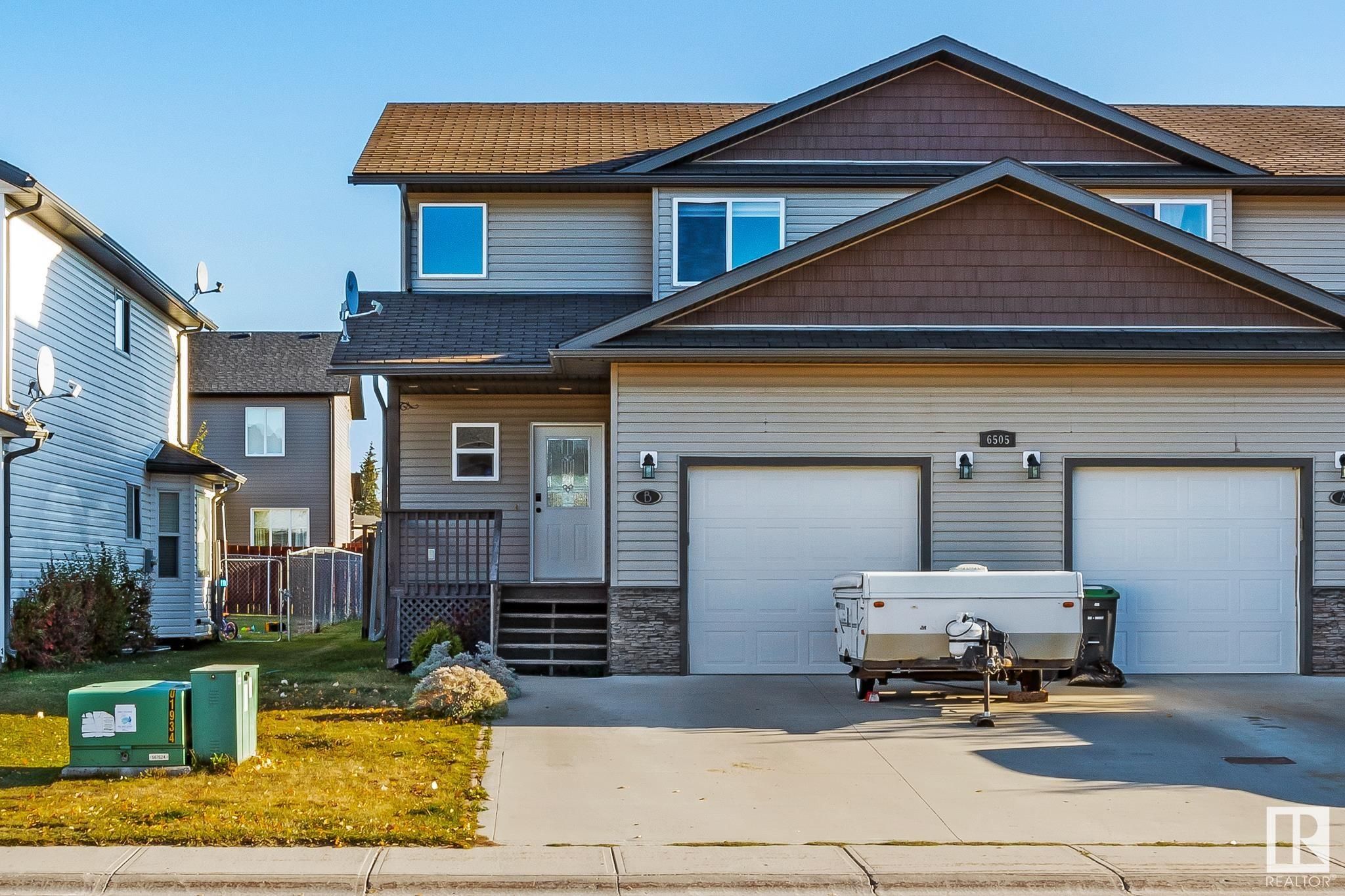 Main Photo: 6505B 47 Street: Cold Lake Attached Home for sale : MLS®# E4316992