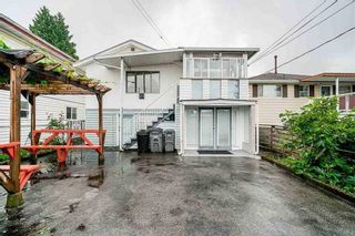 Photo 2: 6777 KERR Street in Vancouver: Killarney VE House for sale (Vancouver East)  : MLS®# R2648336