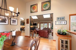 Photo 10: 1917 CALEDONIA AVENUE in North Vancouver: Deep Cove House for sale : MLS®# R2756963