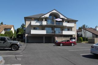 Photo 1: 101 33887 MARSHALL Road in Abbotsford: Central Abbotsford Condo for sale in "City Court" : MLS®# R2714079