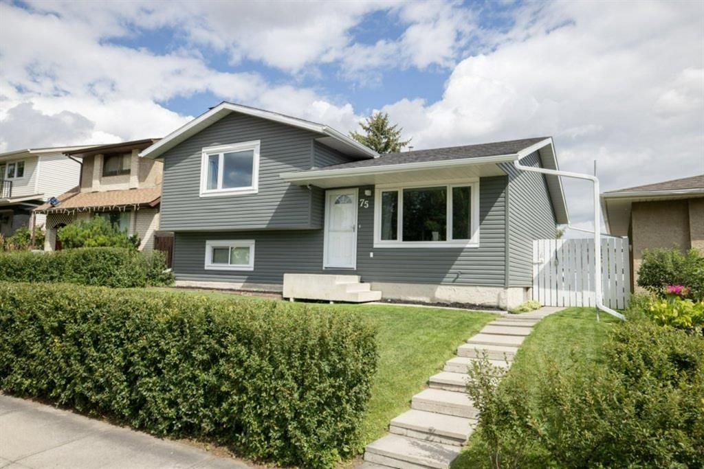 Main Photo: 75 Ogmoor Crescent SE in Calgary: Ogden Detached for sale : MLS®# A1140497