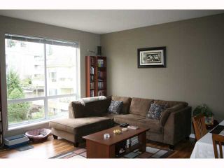 Photo 4: 401 6740 STATION HILL Court in Burnaby: South Slope Condo for sale (Burnaby South)  : MLS®# V814080