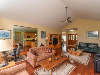 Photo 33: 4648 Montrose Dr in COURTENAY: CV Courtenay South House for sale (Comox Valley)  : MLS®# 840199