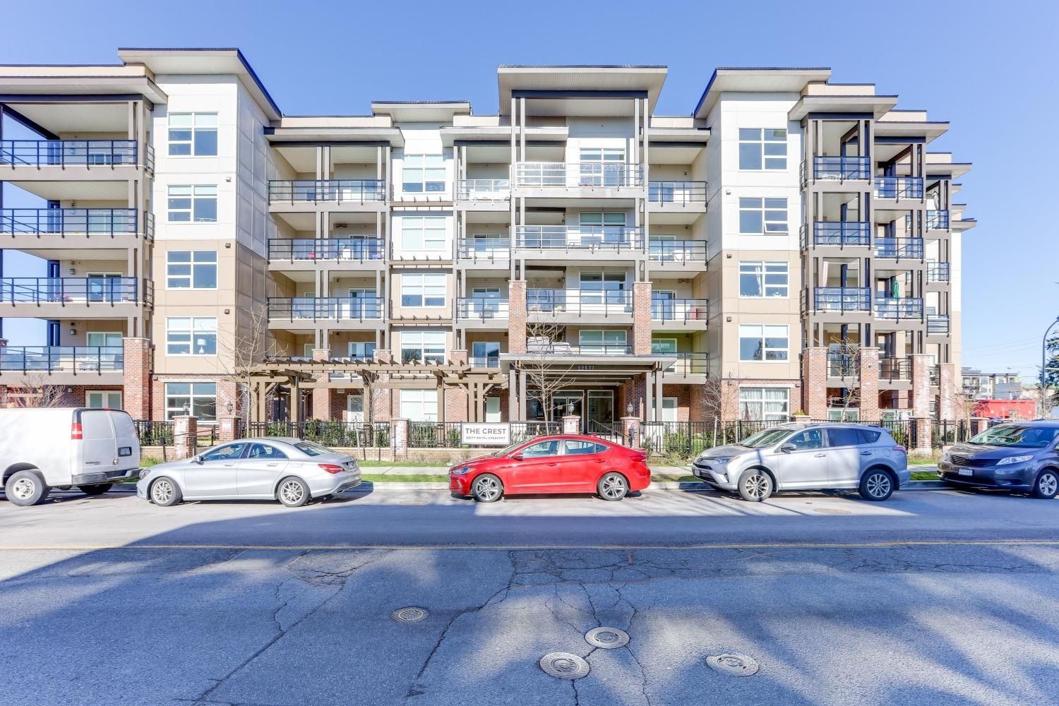 Main Photo: 306 22577 ROYAL Crescent in Maple Ridge: East Central Condo for sale in "The Crest" : MLS®# R2659297