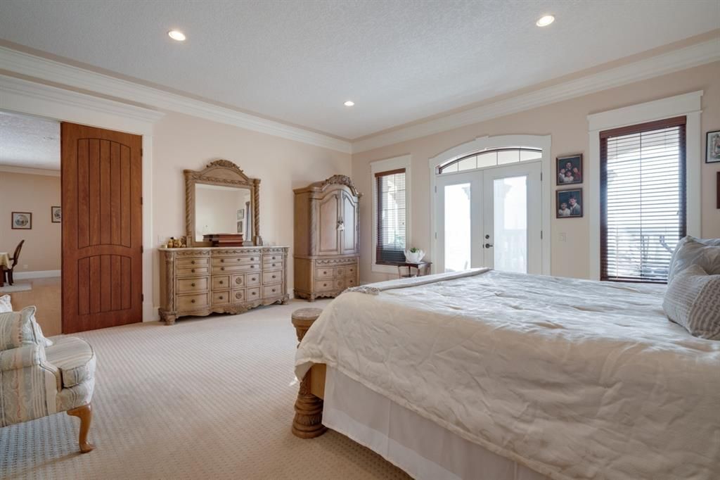 Photo 14: Photos: 225 SPRINGBLUFF Boulevard SW in Calgary: Springbank Hill Detached for sale : MLS®# A1068252