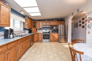 Photo 7: 101 4714 Muir Rd in Courtenay: CV Courtenay East Manufactured Home for sale (Comox Valley)  : MLS®# 899060