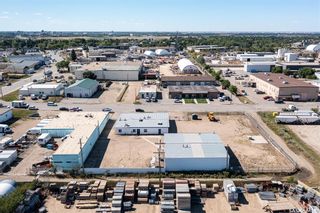 Photo 11: 313 Jessop Avenue in Saskatoon: Sutherland Industrial Commercial for sale : MLS®# SK893644