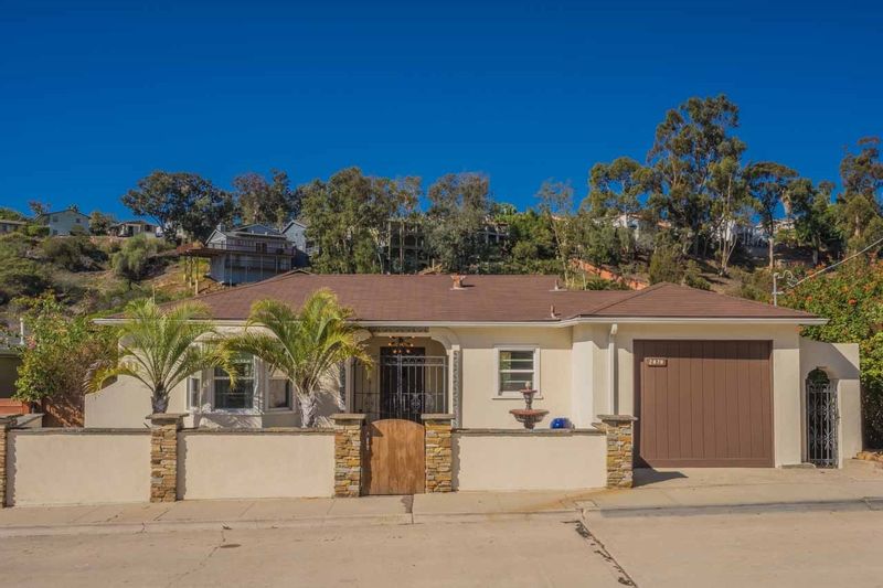 FEATURED LISTING: 2878 Eagle St San Diego