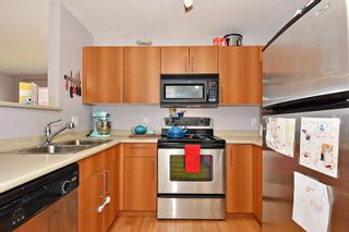 Photo 8: 407 3575 EUCLID AVENUE in Vancouver: Collingwood VE Condo for sale (Vancouver East)  : MLS®# R2408894