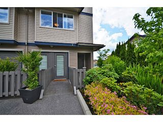 Photo 18: 1 1268 RIVERSIDE Drive in Port Coquitlam: Riverwood Townhouse for sale in "SOMERSTON LANE" : MLS®# V1021881