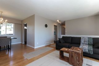Photo 5: 244 W QUEENS ROAD in North Vancouver: Upper Lonsdale House for sale : MLS®# R2168668
