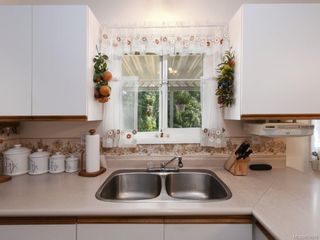 Photo 9: 2333 Belair Rd in Langford: La Thetis Heights House for sale : MLS®# 850570
