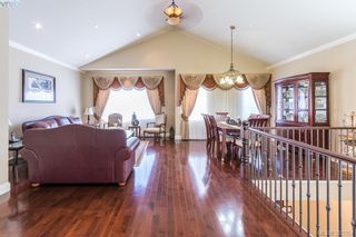 Photo 4: 2332 Echo Valley Dr in VICTORIA: La Bear Mountain House for sale (Langford)  : MLS®# 770509