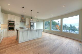 Photo 8: 513 Gurunank Lane in Colwood: Co Royal Bay House for sale : MLS®# 918096
