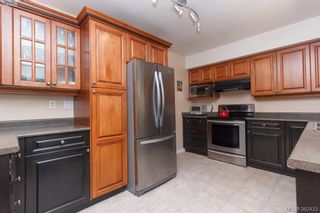 Photo 6: 2310 Tanner Rd in VICTORIA: CS Tanner House for sale (Central Saanich)  : MLS®# 768369