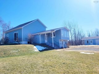 Photo 2: 1200 Shore Road in Merigomish: 108-Rural Pictou County Residential for sale (Northern Region)  : MLS®# 202304438