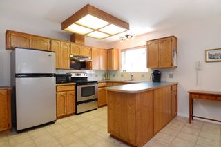 Photo 3: 11913 SENTINEL Street in Maple Ridge: Southwest Maple Ridge House for sale : MLS®# R2088203