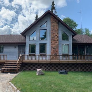 Photo 1: 235 Thunder Bay Road in Buffalo Point: R17 Residential for sale : MLS®# 202007357