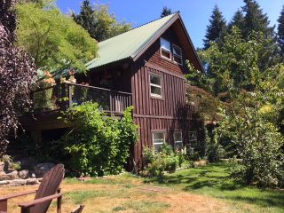 Photo 1: 2595 SYLVAN Drive: Roberts Creek House for sale (Sunshine Coast)  : MLS®# R2481642