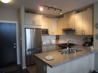 Photo 2: 110 3156 DAYANEE SPRINGS BOULEVARD in Coquitlam: Westwood Plateau Condo for sale : MLS®# R2137060