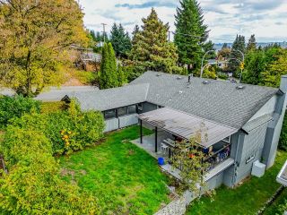 Photo 2: 95 E EIGHTH Avenue in New Westminster: The Heights NW House for sale : MLS®# R2832523