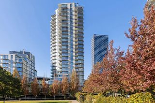 Main Photo: 503 638 BEACH Crescent in Vancouver: Yaletown Condo for sale in "Icon" (Vancouver West)  : MLS®# R2885192