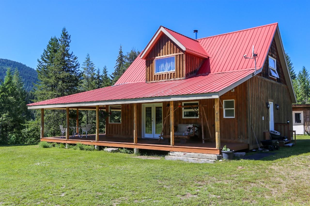 Photo 2: Photos: 2916 Barriere Lakes Road in Barriere: BA House for sale (NE)  : MLS®# 168628