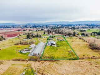 Photo 3: 1431 224 Street in Langley: Campbell Valley House for sale : MLS®# R2659035