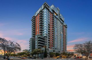 Main Photo: Condo for sale : 2 bedrooms : 300 W Beech Street #4 in San Diego