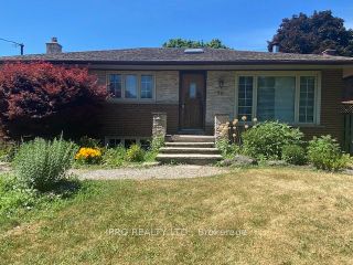 Photo 1: 60 Theodore Drive in Mississauga: Streetsville House (Bungalow) for sale : MLS®# W8150088
