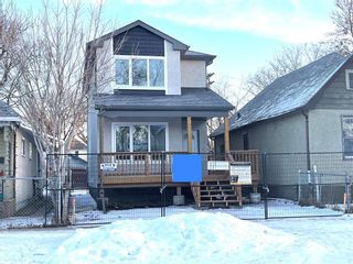 Photo 1: 339 Aberdeen Avenue in Winnipeg: House for sale : MLS®# 202324471