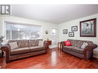 Photo 6: 2675 Pine Avenue Unit# 1 in Lumby: House for sale : MLS®# 10310817