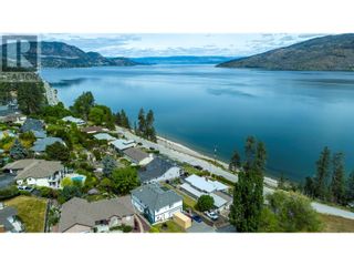 Main Photo: 6562 Renfrew Road in Peachland: House for sale : MLS®# 10314181