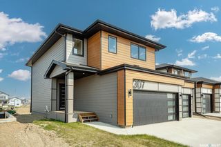 Photo 2: 307 Dziadyk Bend in Saskatoon: Rosewood Residential for sale : MLS®# SK945582