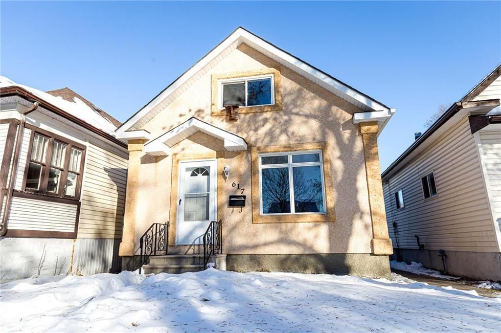 Main Photo: 617 St John's Avenue in Winnipeg: Sinclair Park Residential for sale (4C)  : MLS®# 202127921