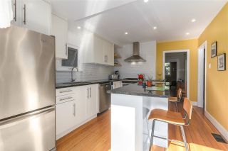 Photo 10: 448 E 30TH Avenue in Vancouver: Fraser VE House for sale in "Main Street" (Vancouver East)  : MLS®# R2302200