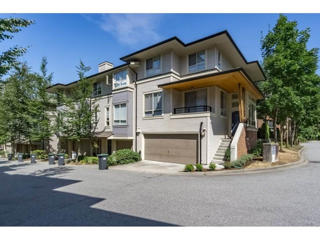 Main Photo: 64 100 KLAHANIE Drive in Port Moody: Port Moody Centre Townhouse for sale : MLS®# R2197843