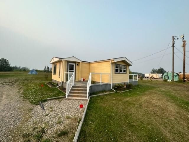 Main Photo: 12980 HILLTOP Drive in Fort St. John: Fort St. John - Rural W 100th Manufactured Home for sale : MLS®# R2764952